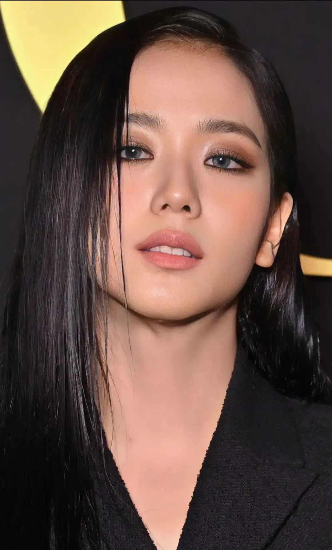 美女来找茬的图片-这组美女图片10处大不同！你发现了几个？