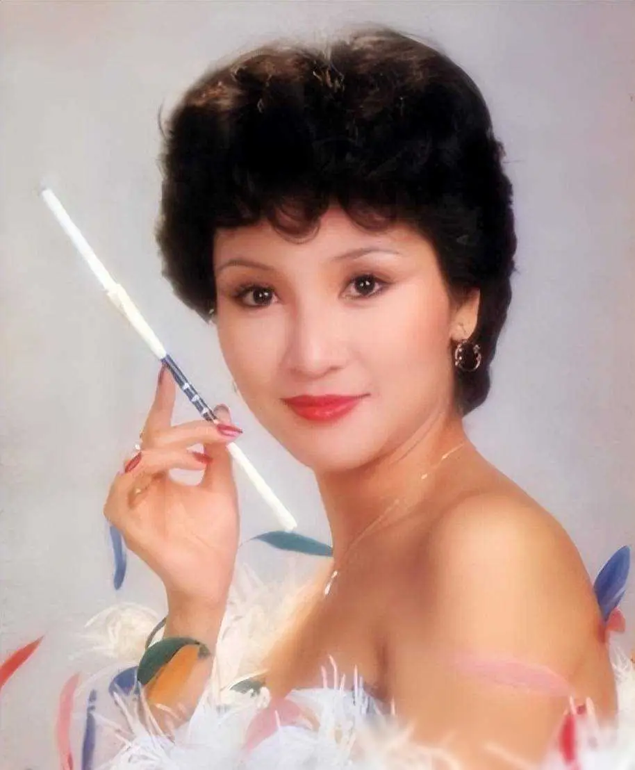 魔域火旋风任务那接_旋风魔域接火任务攻略_魔域旋风利刃在哪里学