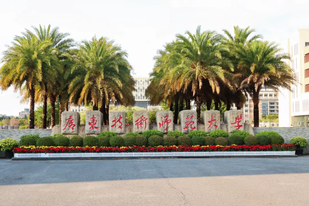 东莞a1大巴最新招聘_东莞客运班车招聘_东莞大客车司机招聘